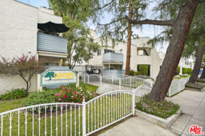 Gorgeous Suntree Townhouse Located at 18411 Hatteras Street #102 was Just Sold